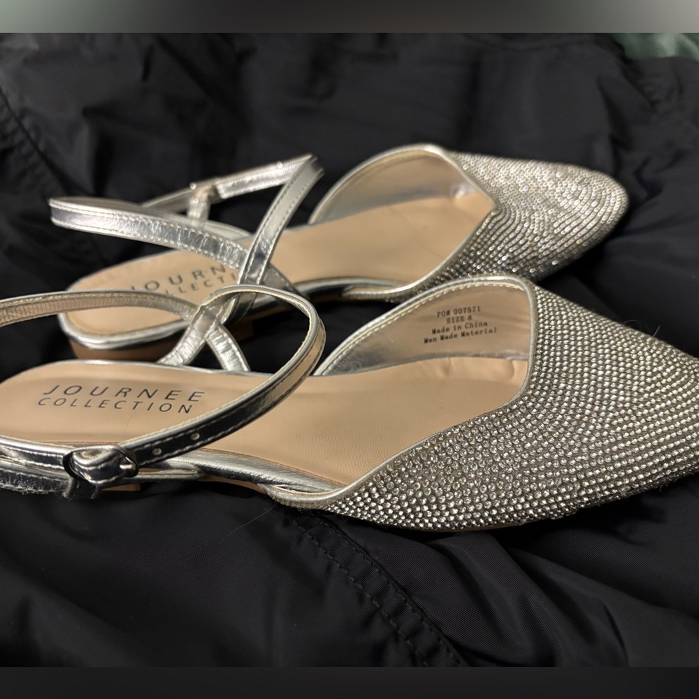 Journee Collection Sparkling Silver Heels